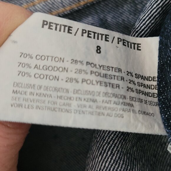 Gloria Vanderbilt Rolled Hem Dark Wash 5 Pocket Jean Shorts Size 8P - Picture 4 of 7